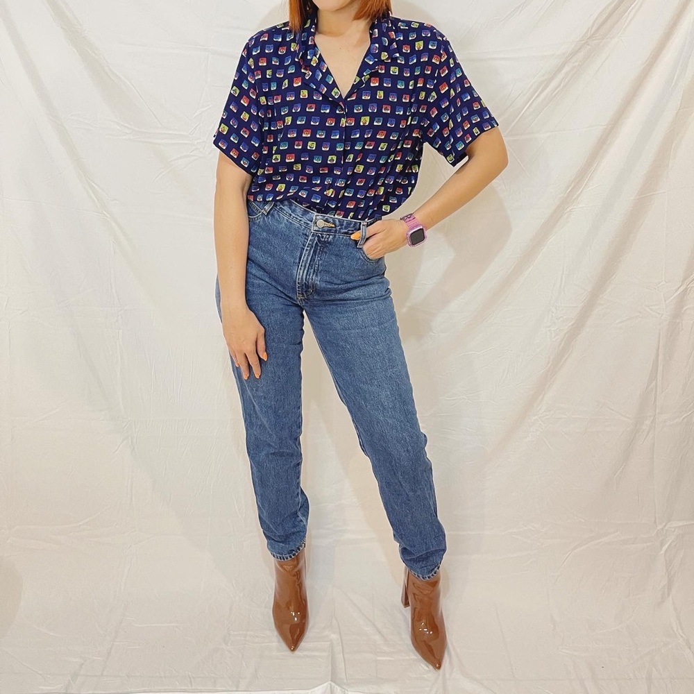 Vintage top with ships